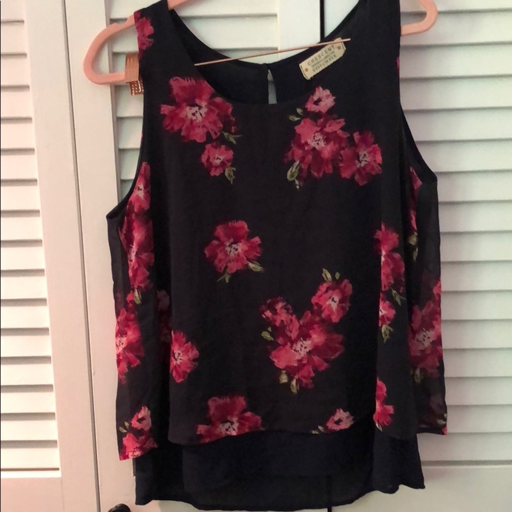 Crescent floral tank